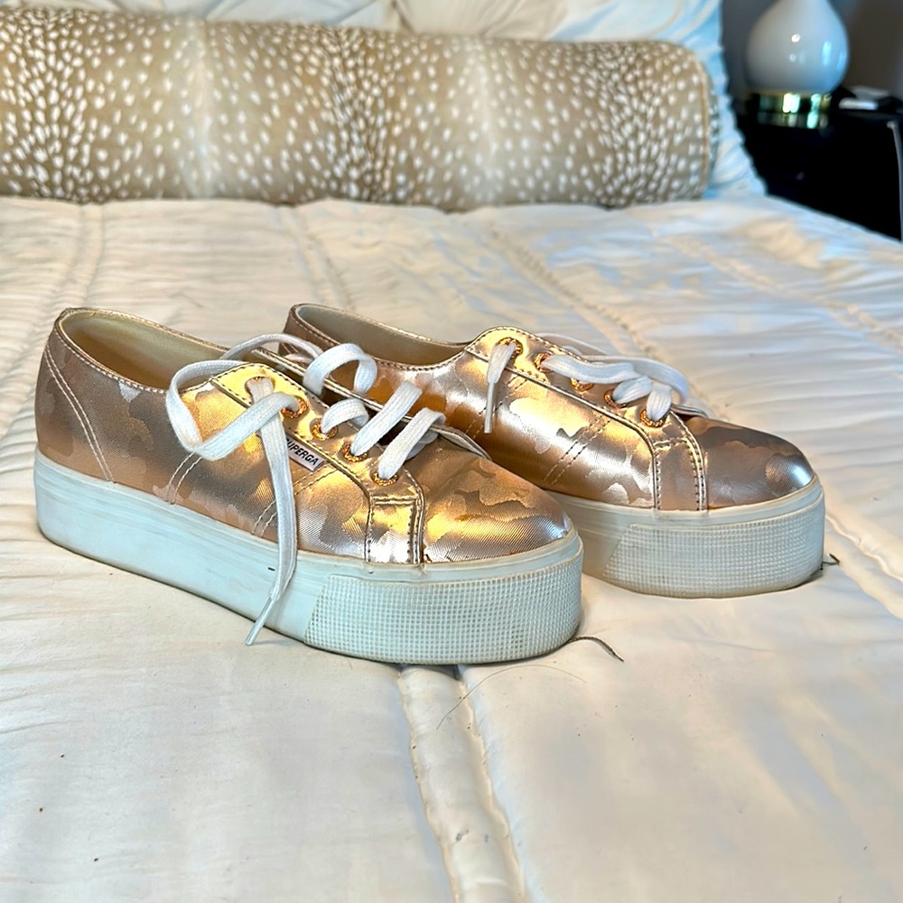 Superga platform